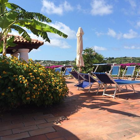Villetta Con Giardino Esclusivo Di 1000 Mq, Piscina, Tennis, Calcio, Bocce Форио Экстерьер фото