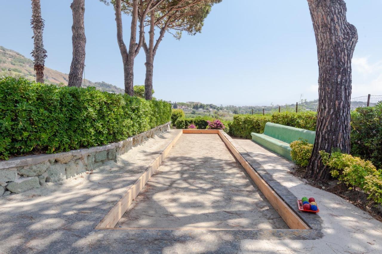 Villetta Con Giardino Esclusivo Di 1000 Mq, Piscina, Tennis, Calcio, Bocce Форио Экстерьер фото