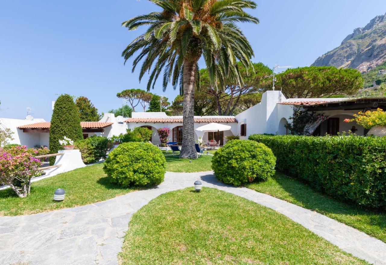 Villetta Con Giardino Esclusivo Di 1000 Mq, Piscina, Tennis, Calcio, Bocce Форио Экстерьер фото