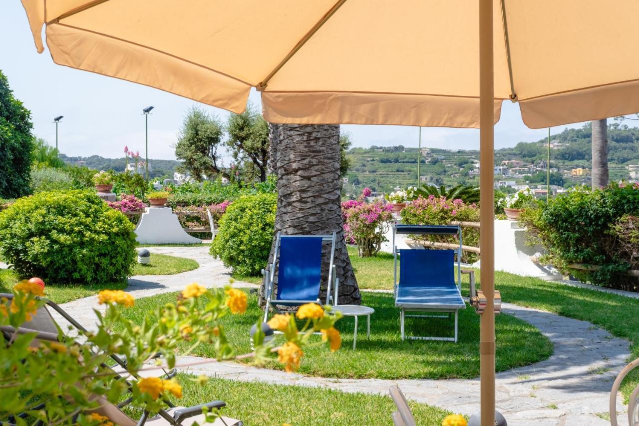 Villetta Con Giardino Esclusivo Di 1000 Mq, Piscina, Tennis, Calcio, Bocce Форио Экстерьер фото