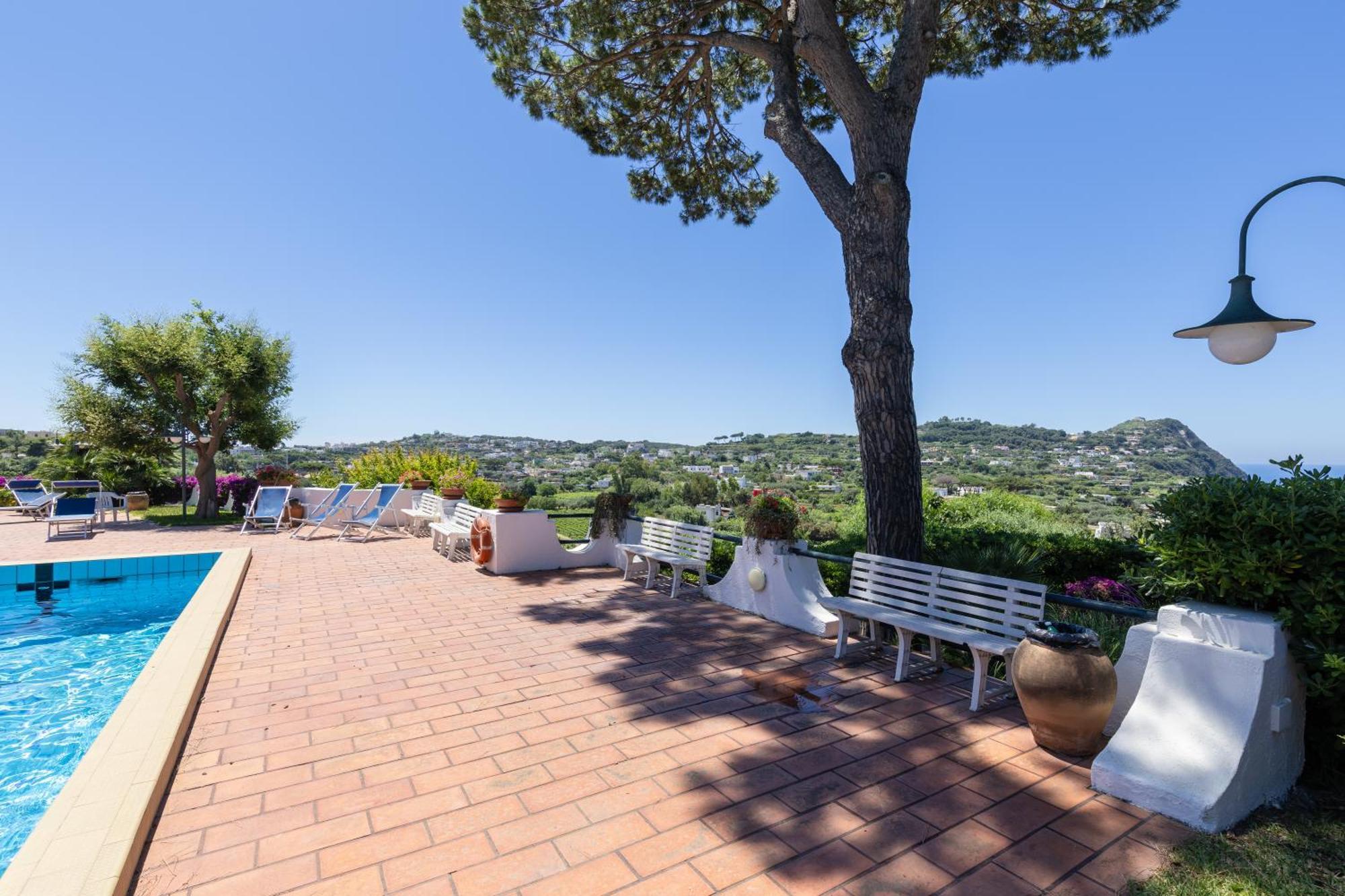 Villetta Con Giardino Esclusivo Di 1000 Mq, Piscina, Tennis, Calcio, Bocce Форио Экстерьер фото